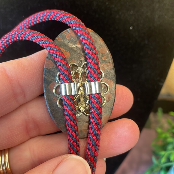 Vintage bolo tie - Picture 5 of 8